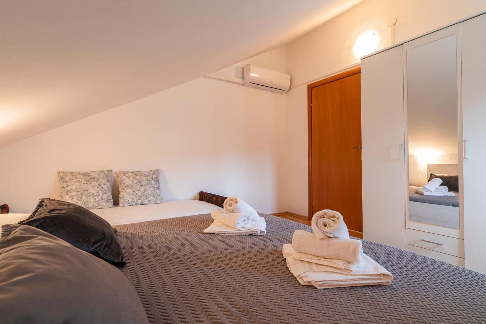 Apartments Jasna Crikvenica Zimmer foto